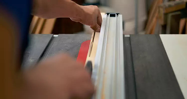 Bifold Door Seal Repair in Brownsville, FL