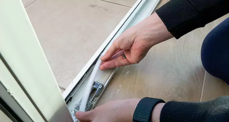 Garage Door Off Track Repair in Brownsville, FL