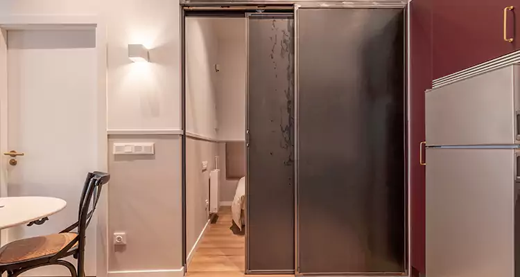 We Fix Closet Sliding Door in Brownsville, FL