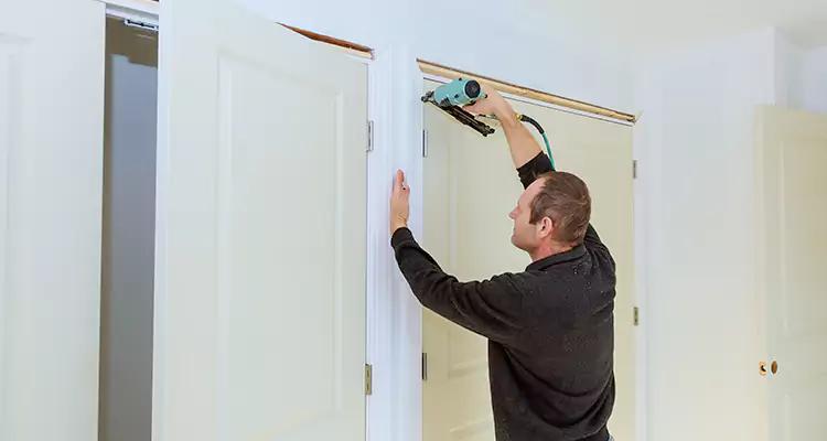 Top Rated Door Fixing ServiceFixing Garage Door Track in Brownsville, FL