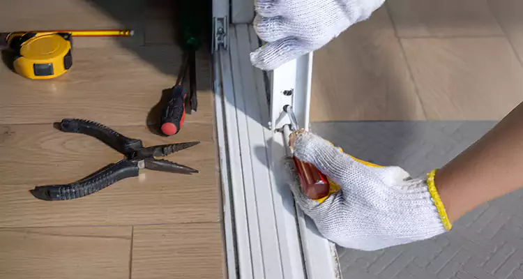 Closet Sliding Door Track Repair in Brownsville, FL