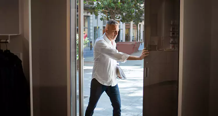 Reliable Pella Patio Door Repair Services for Opening Issues in Brownsville, FL