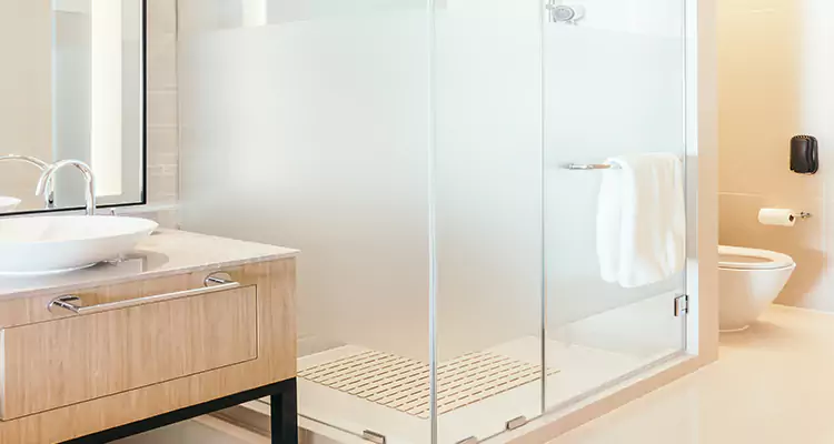 Expert Shower Door Fix and Repair in Brownsville, FL