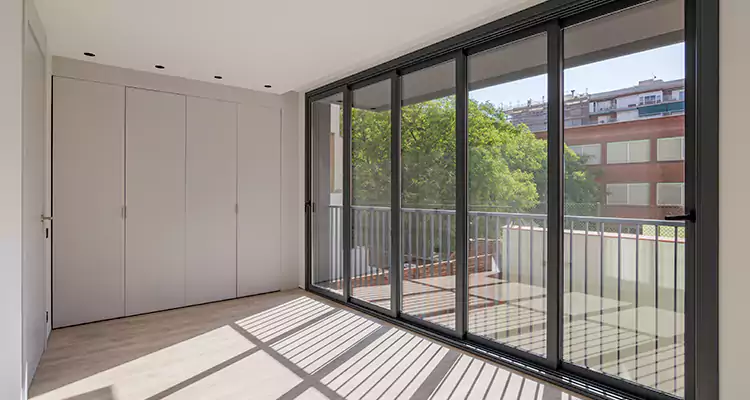 Fix Sliding Screen Door Track in Brownsville, FL